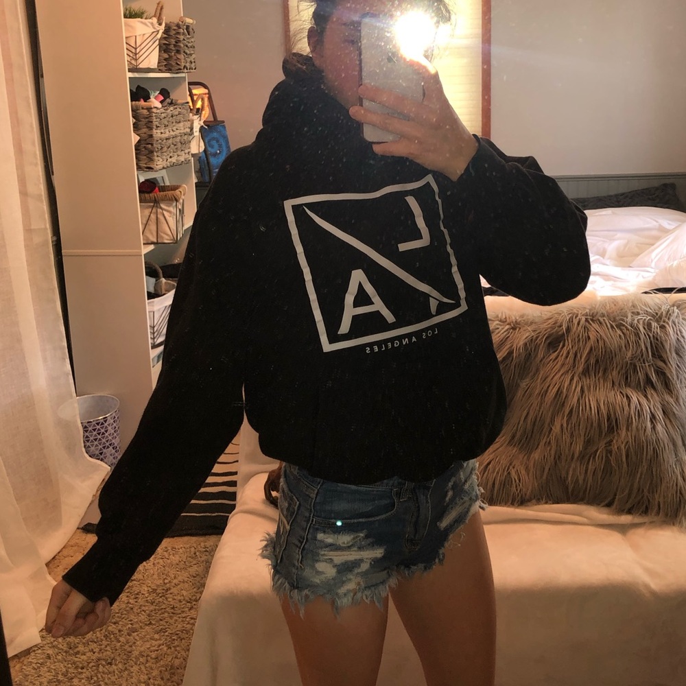 LA black sweatshirt